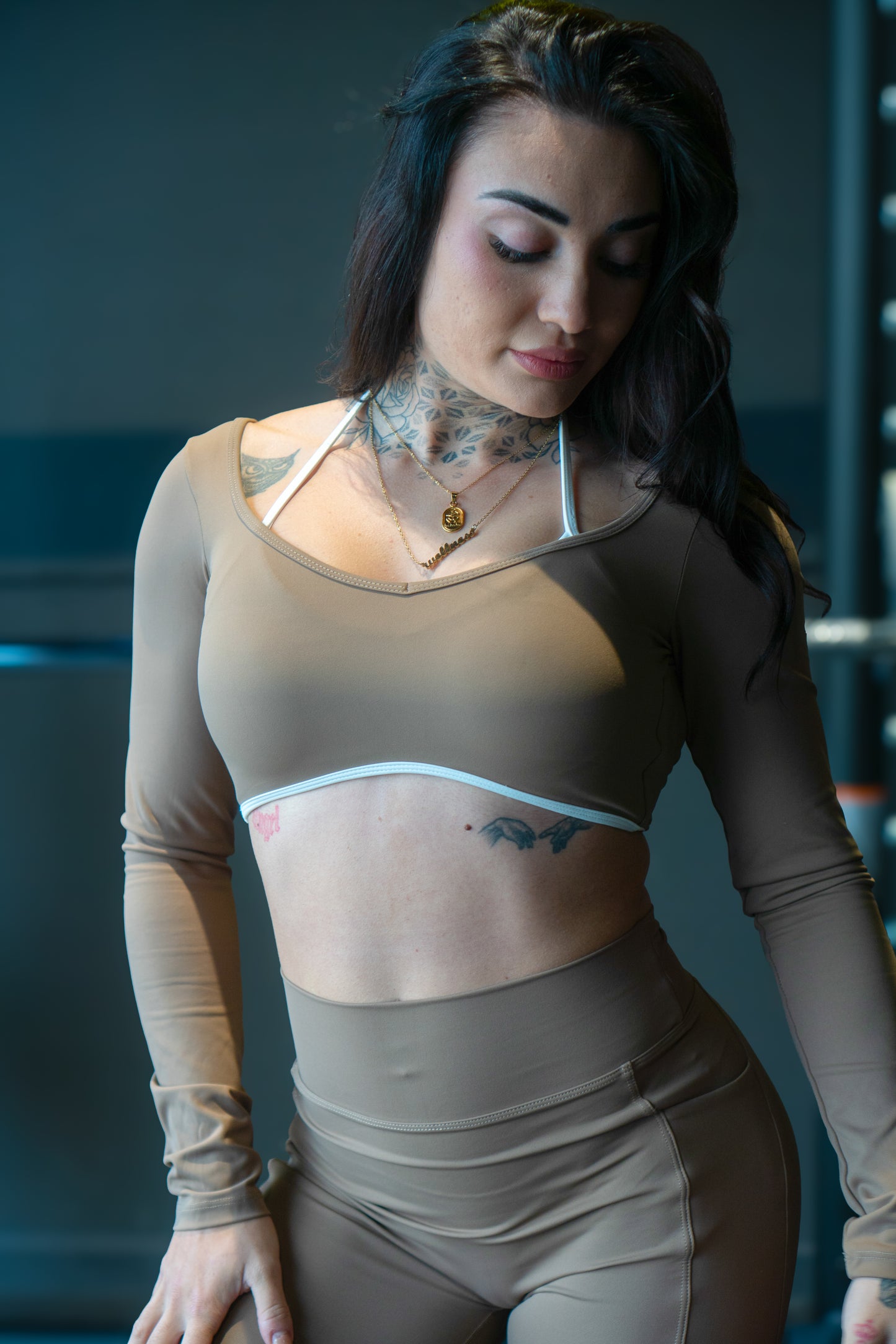 CAROIGC TOP - BROWN