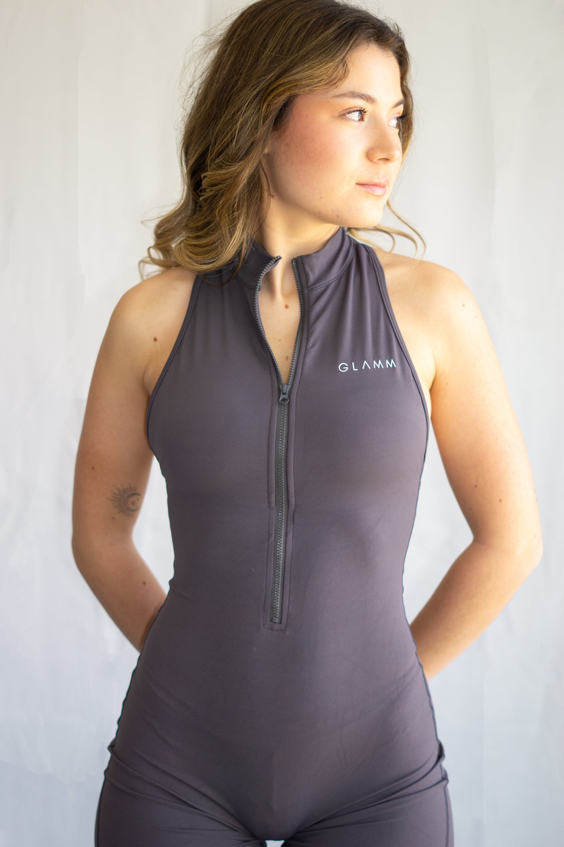 ESSENCE BODYSUIT - GRIS